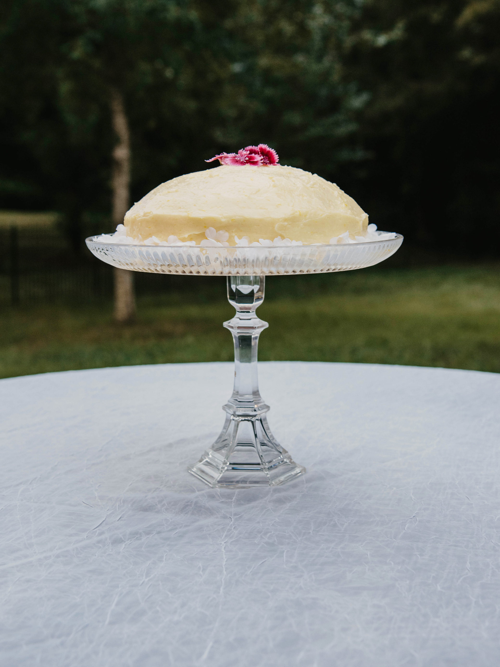 Wedding Decor: DIY Cake Plates « blue augustine